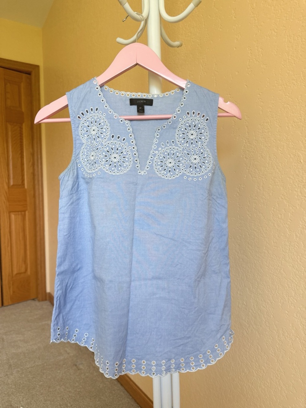 J. Crew Light Blue Eyelet Embroidered Sleeveless Cotton Camisole Size 0P - Picture 4 of 7
